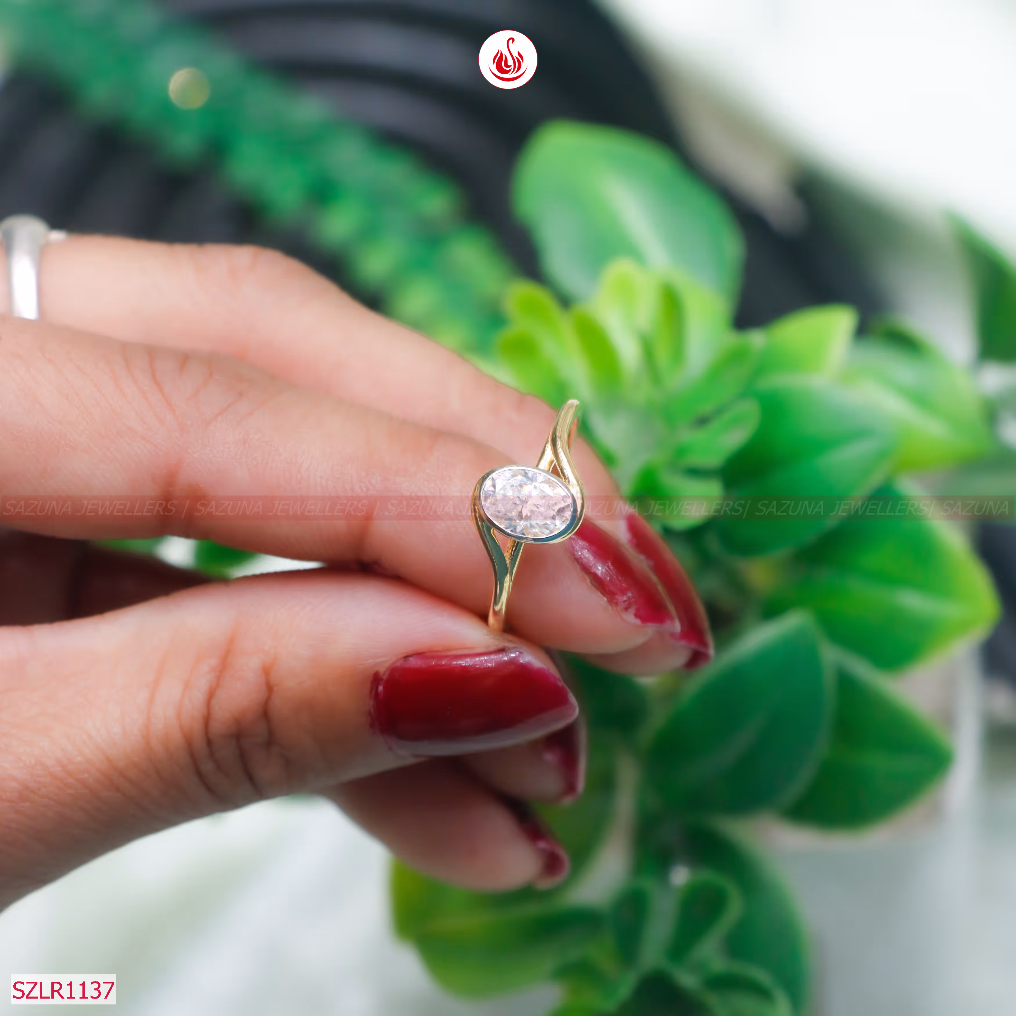 SZLR1137 Solitaire Women Diamond Ring