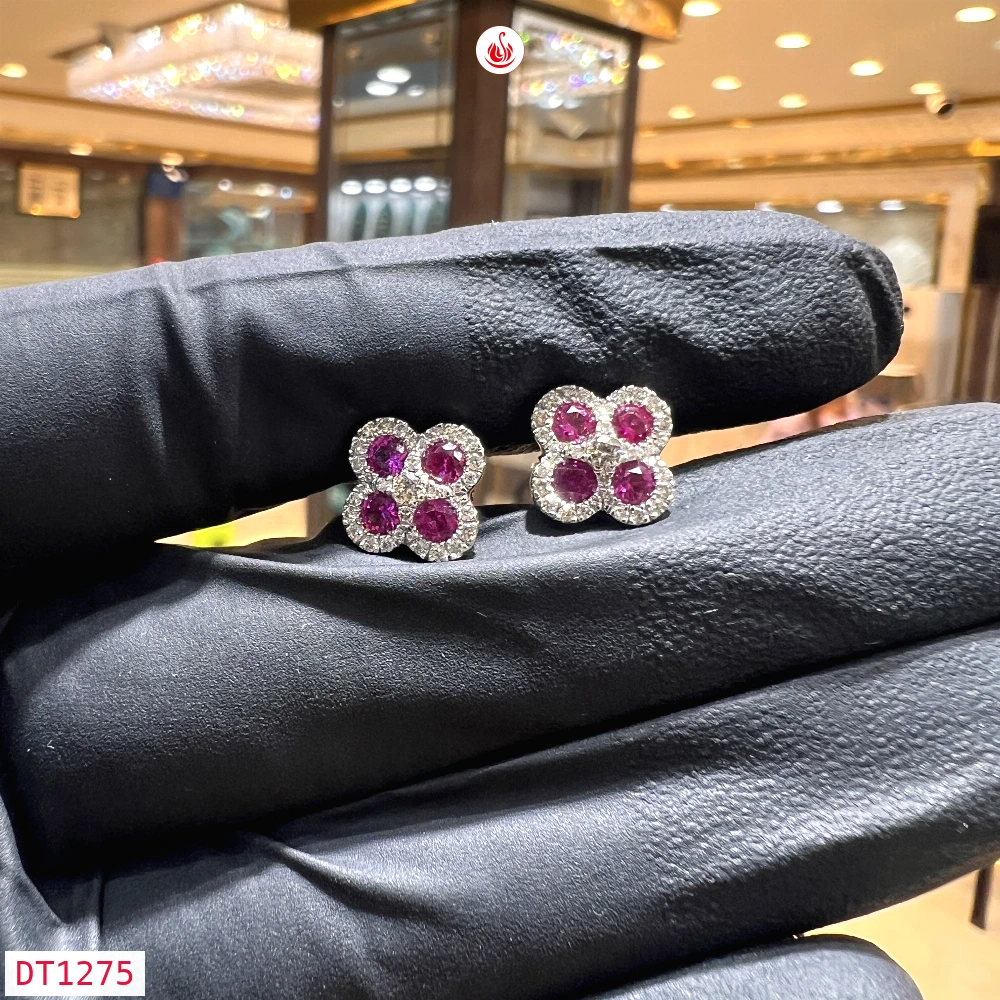Women Diamond Earrings - DT1275