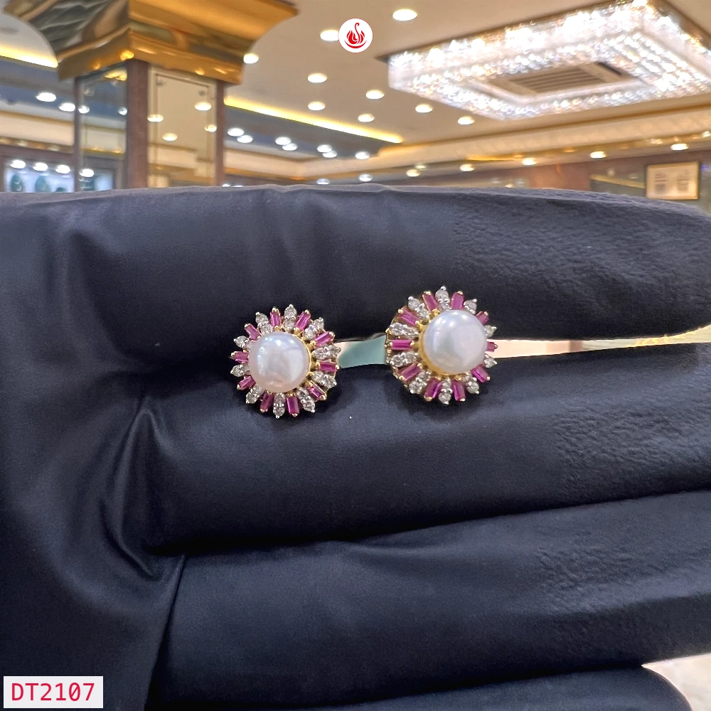 Women Diamond Earrings - DT2107