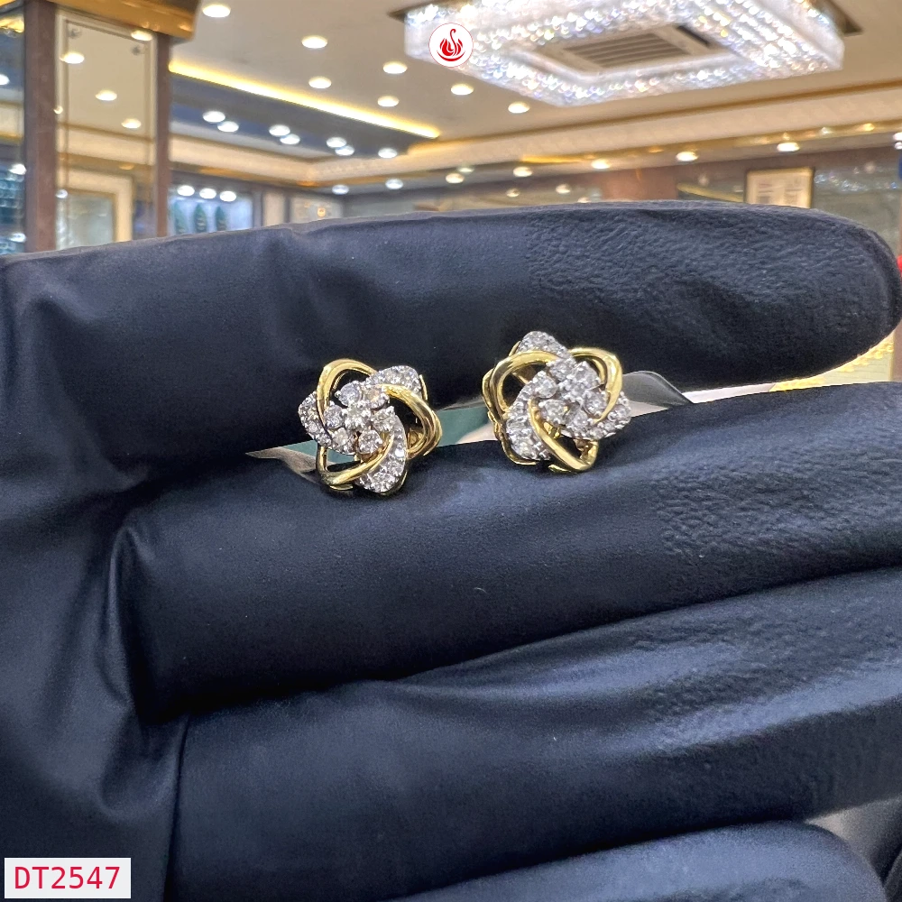 Women Diamond Earrings - DT2547