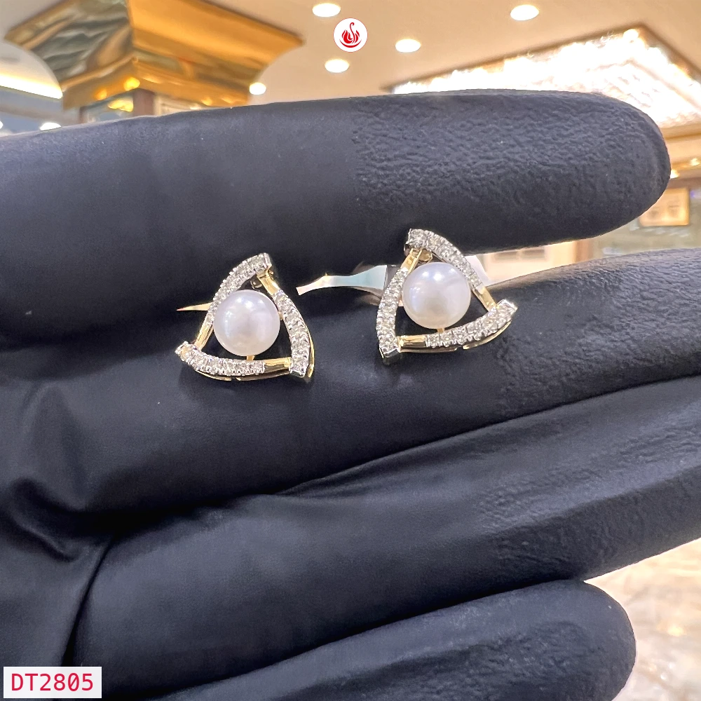 Women Diamond Earrings - DT2805
