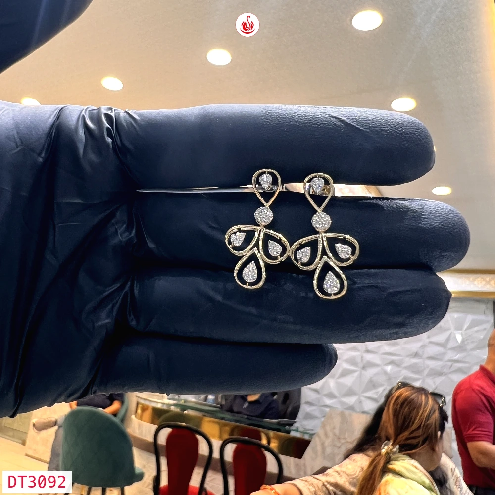 Women Diamond Earrings - DT3092