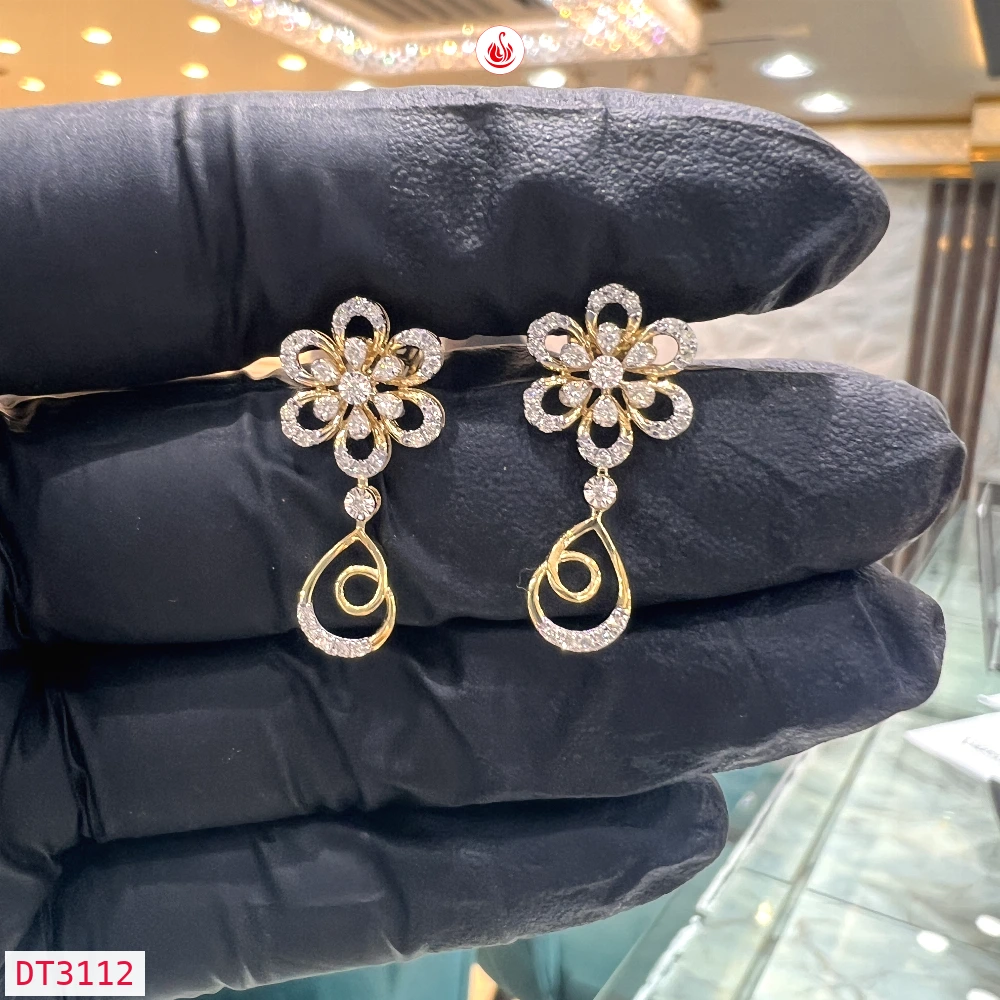 Women Diamond Earrings - DT3112