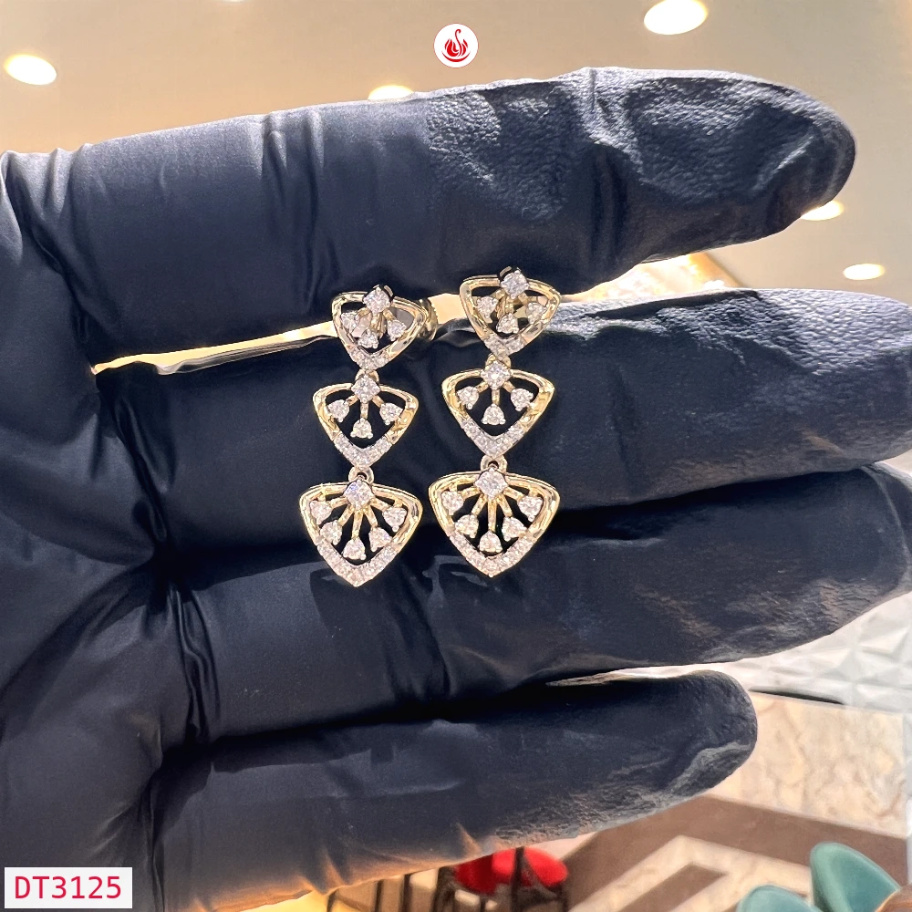 Women Diamond Earrings - DT3125
