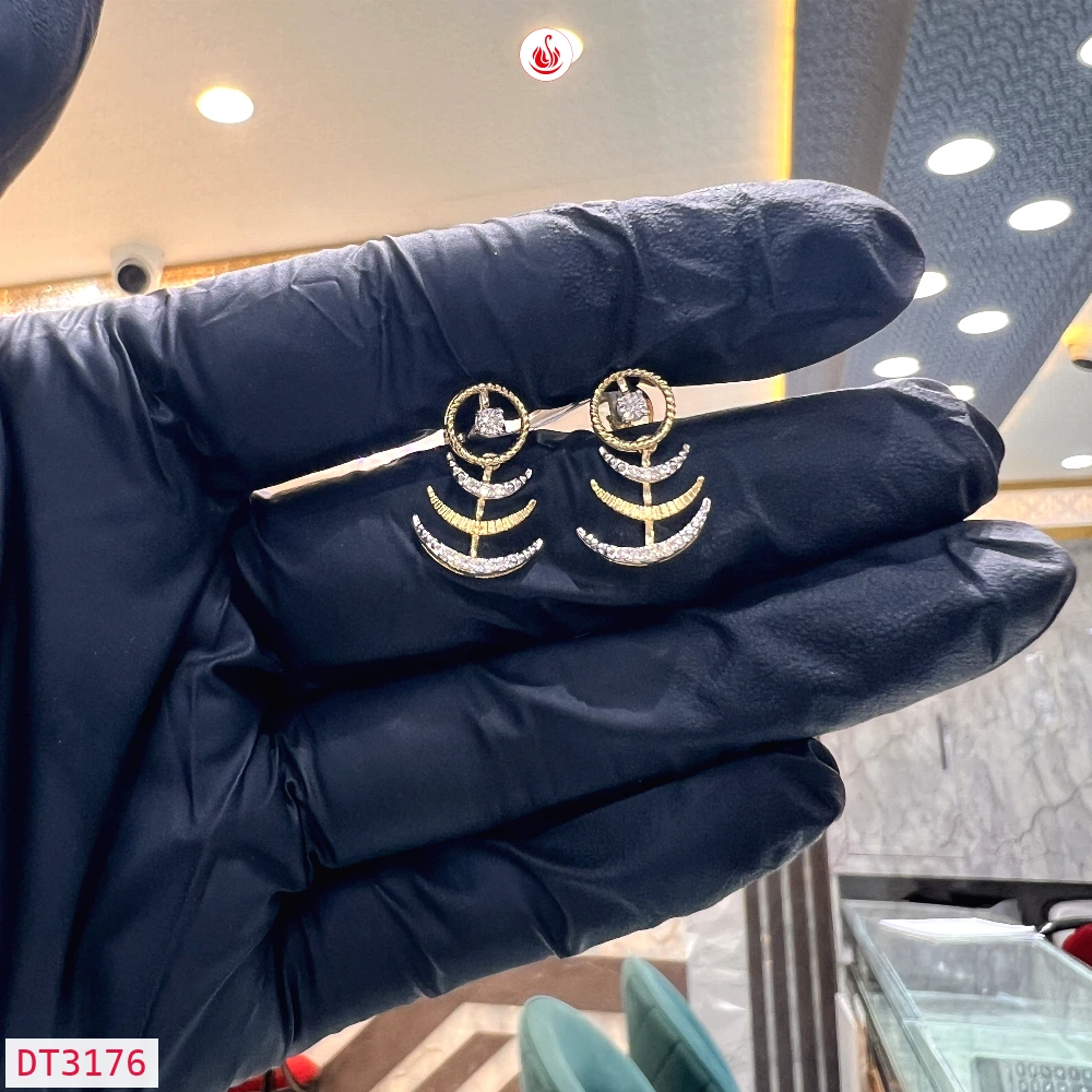 Women Diamond Earrings - DT3176
