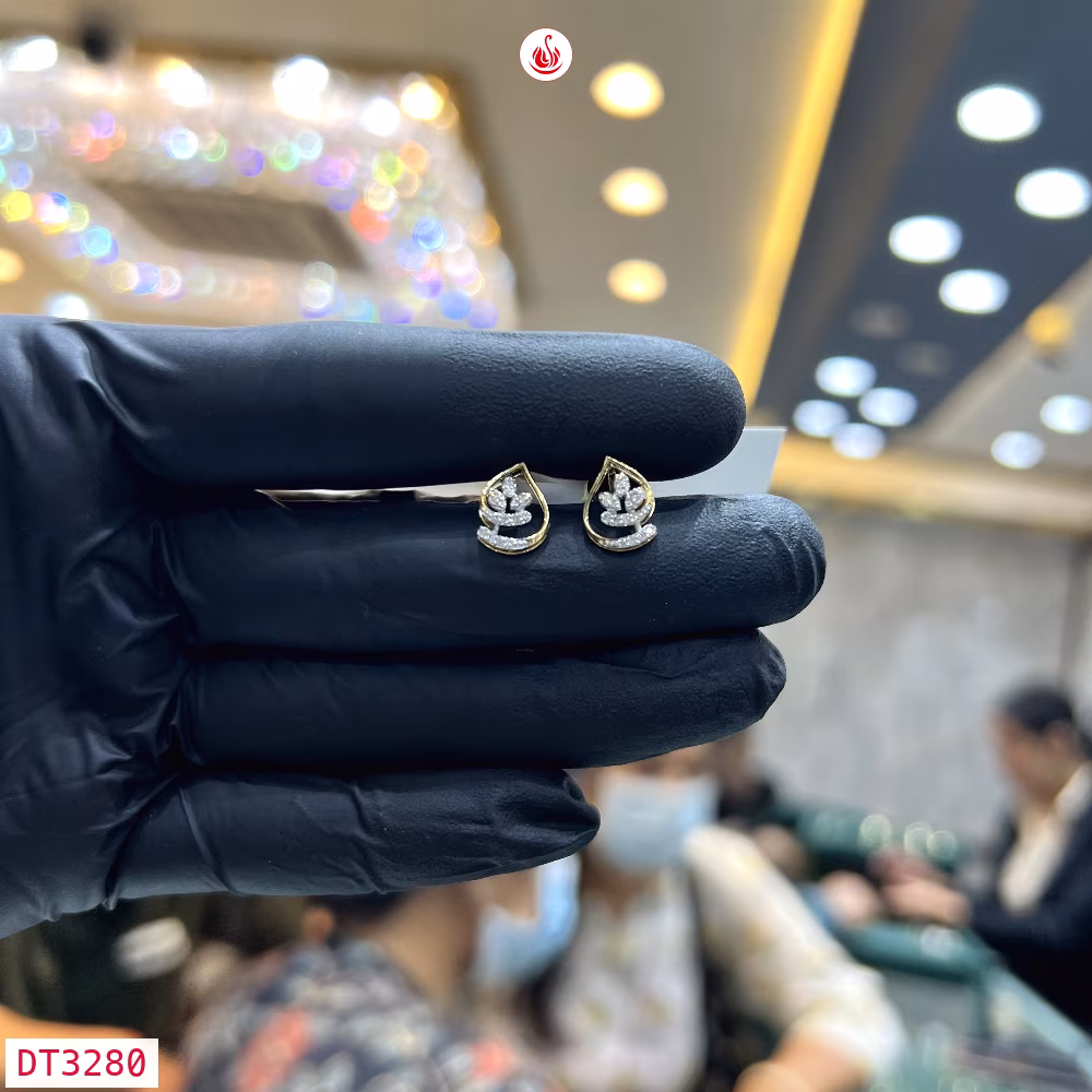 Women Diamond Earrings - DT3280