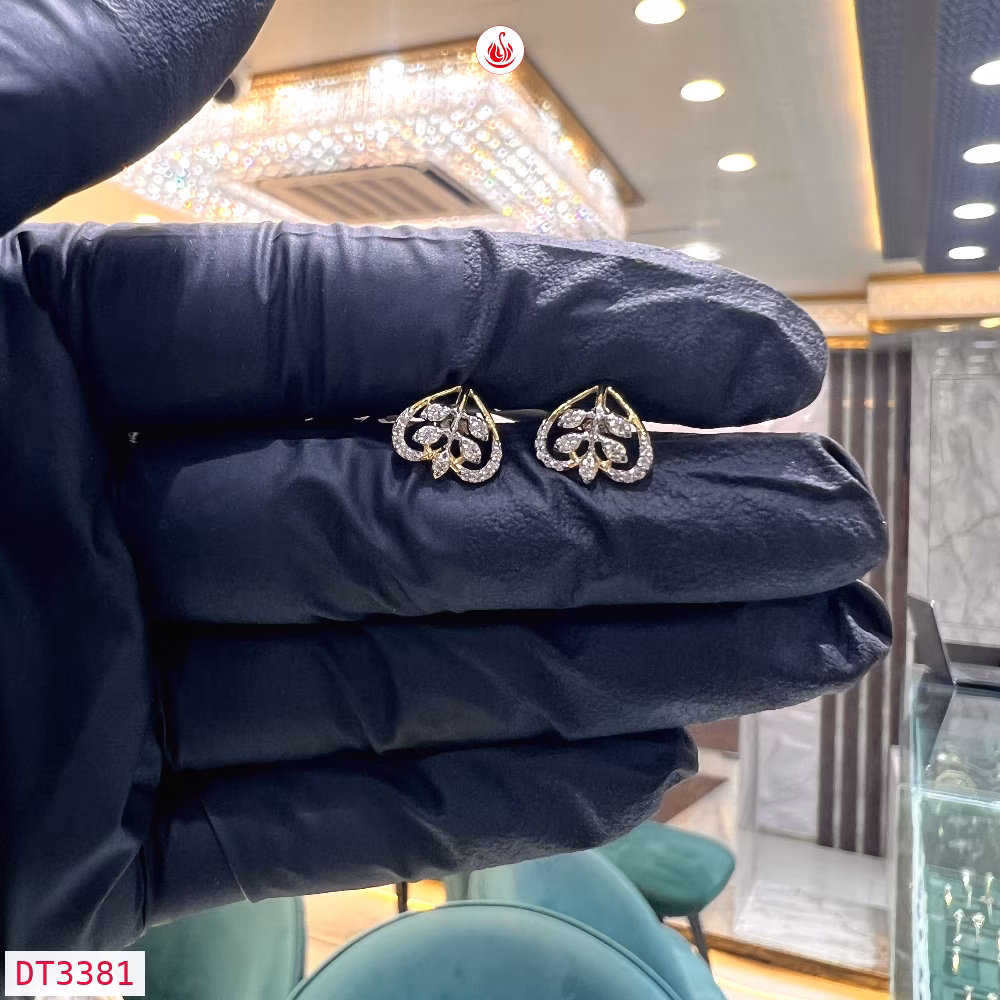 Women Diamond Earrings - DT3381