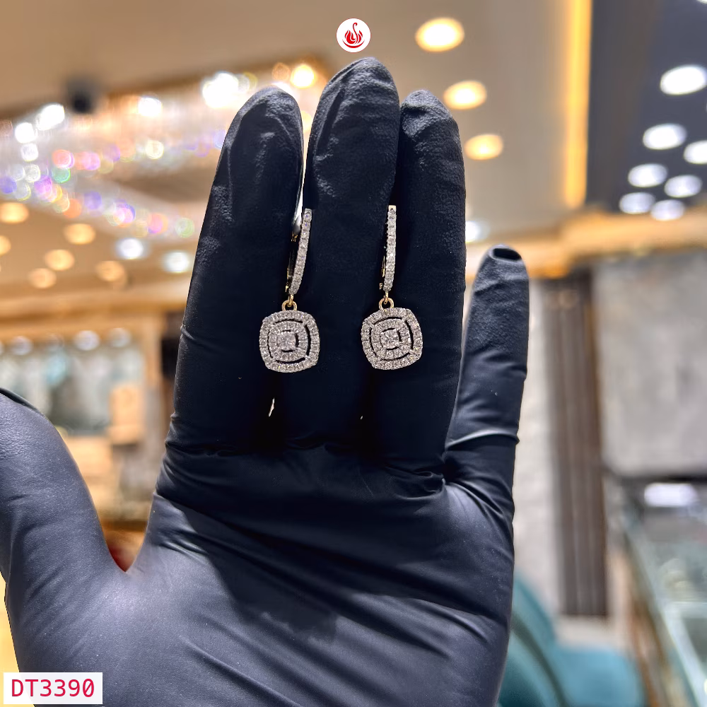 Women Diamond Earrings - DT3390