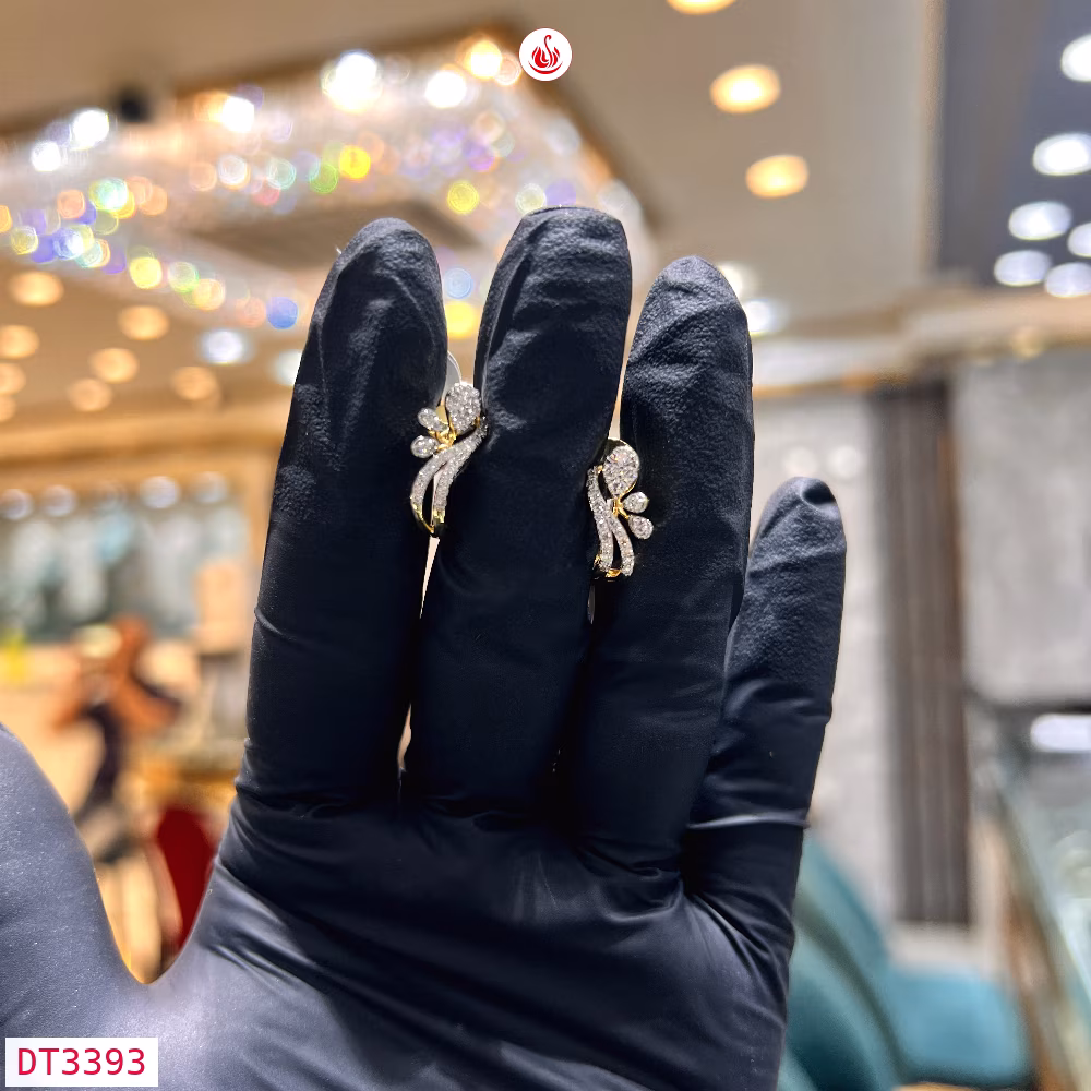 Women Diamond Earrings - DT3393