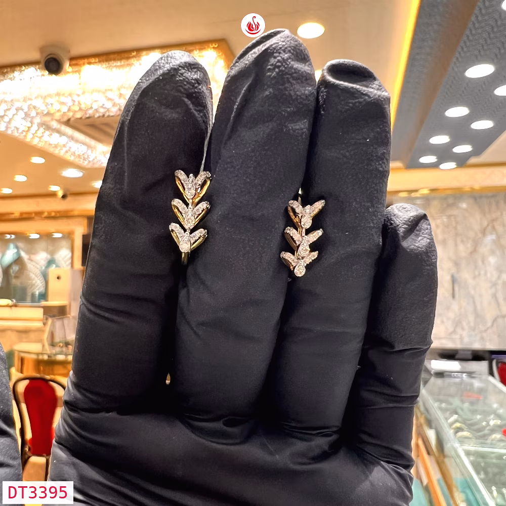 Women Diamond Earrings - DT3395