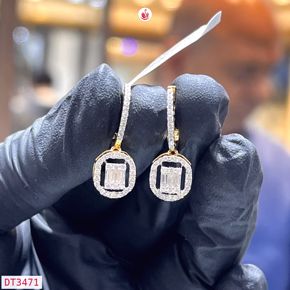 Women Diamond Earrings - DT3471
