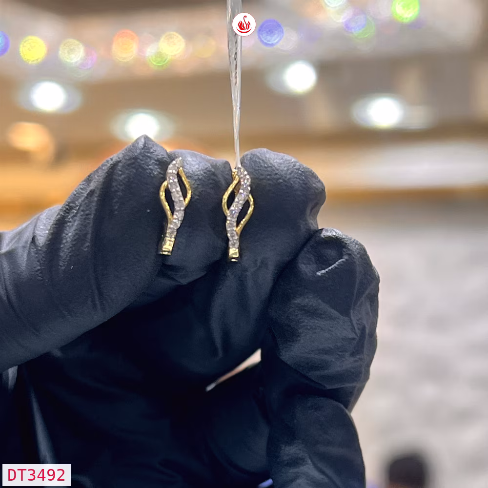 Women Diamond Earrings - DT3492