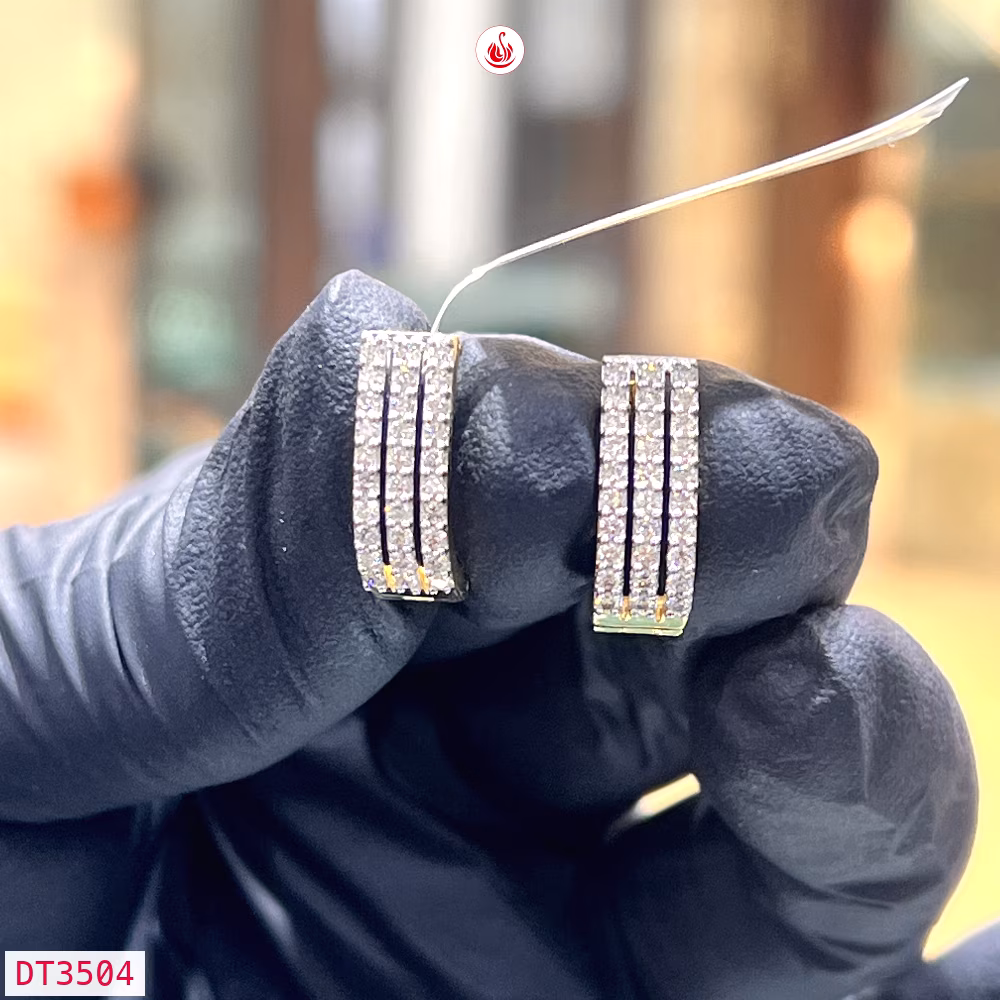 Women Diamond Earrings - DT3504