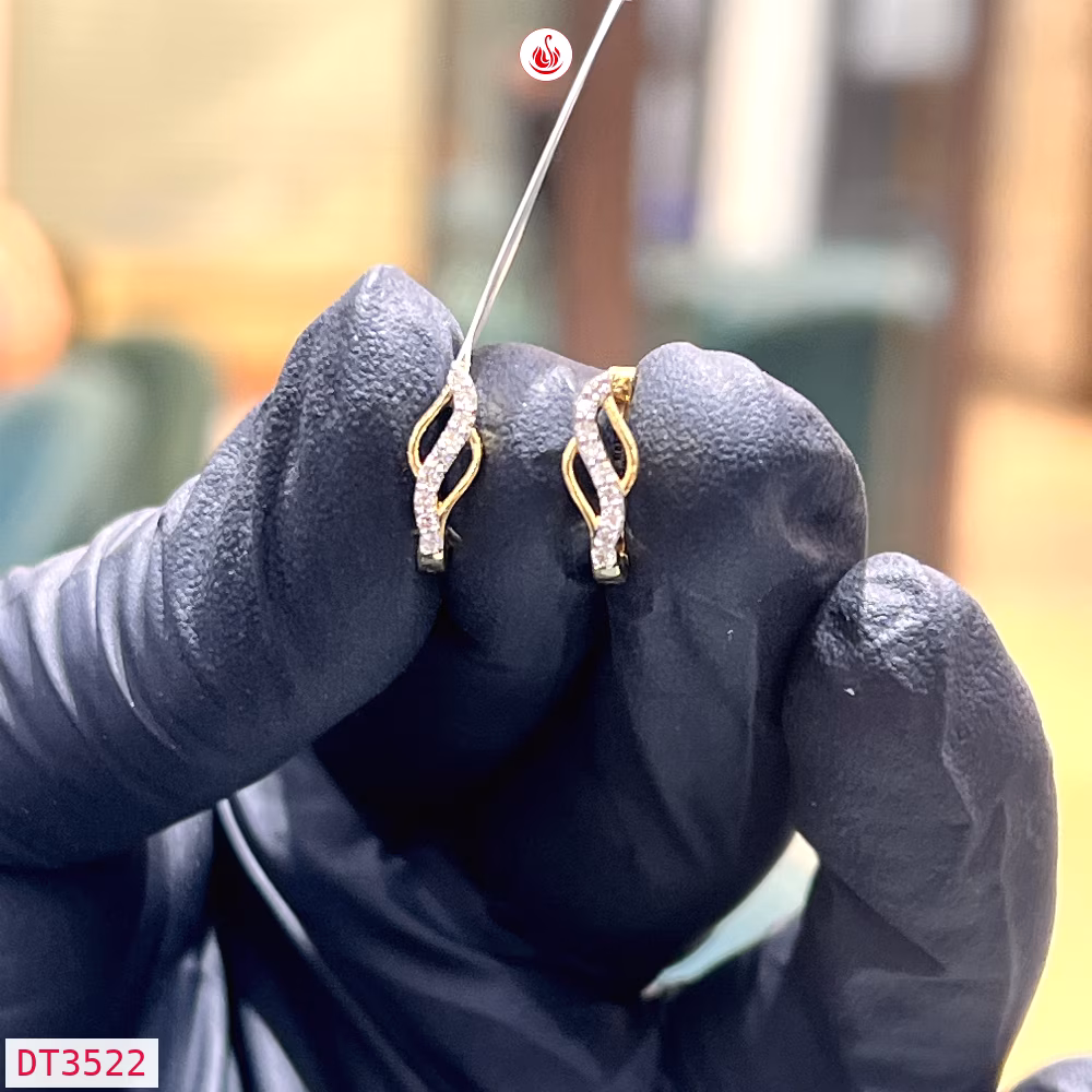 Women Diamond Earrings - DT3522