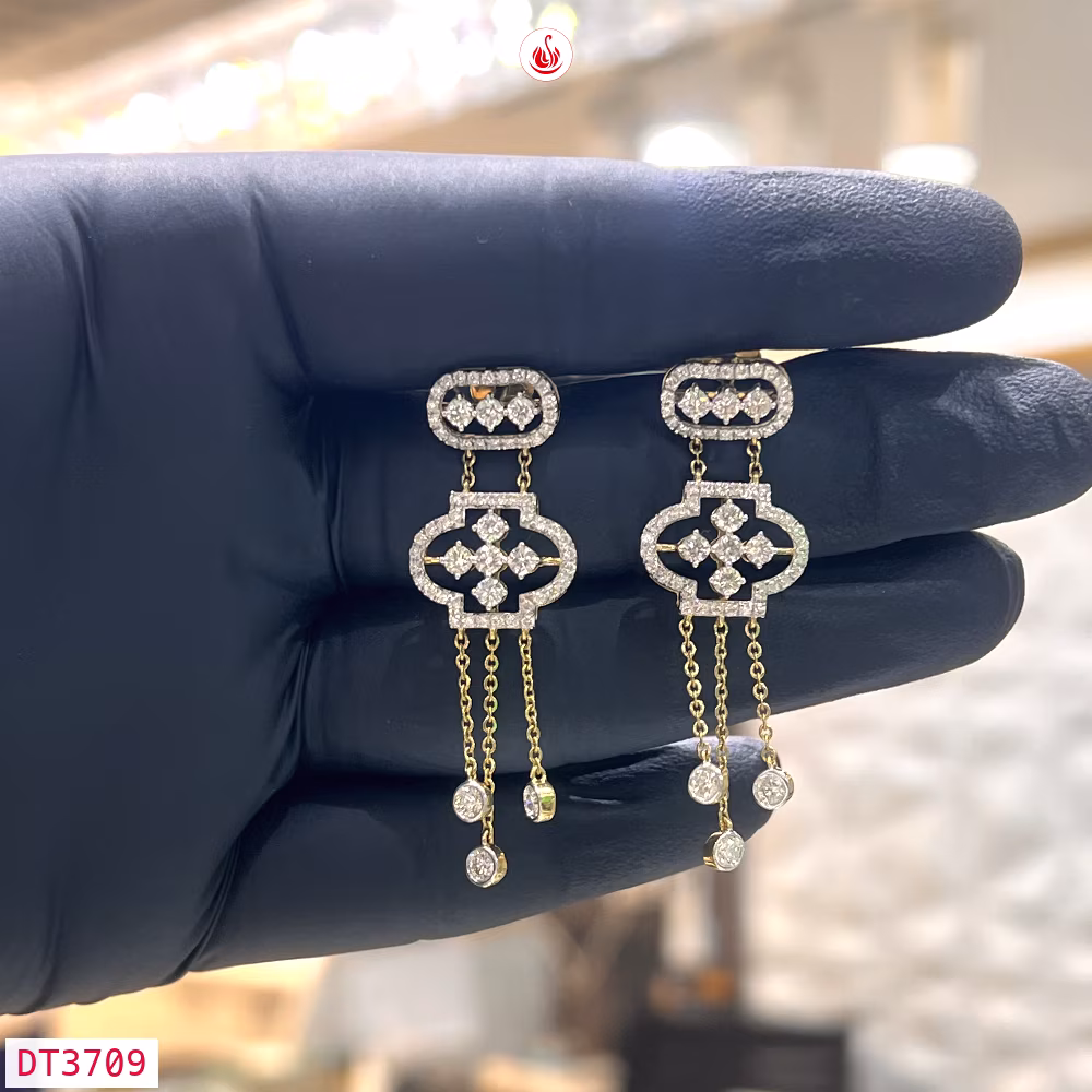 Women Diamond Earrings - DT3709