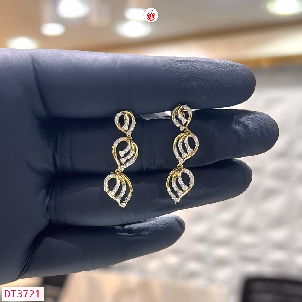 Women Diamond Earrings - DT3721