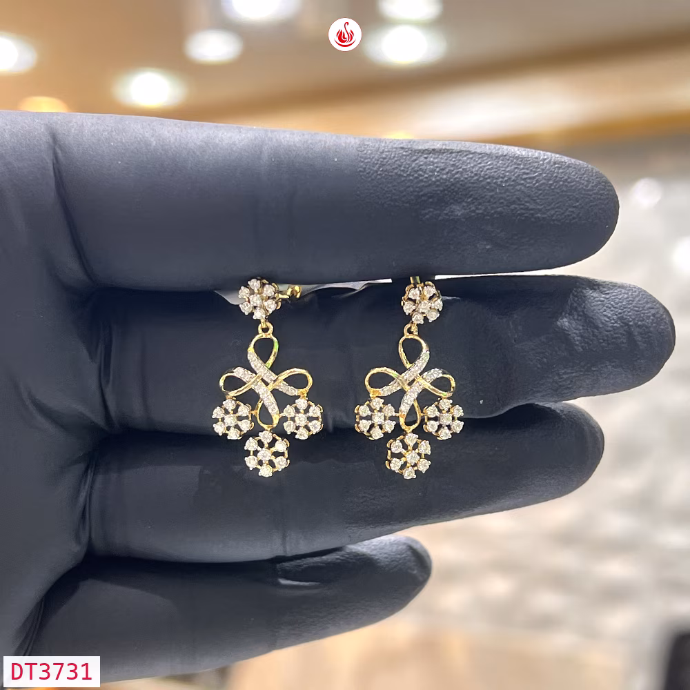 Women Diamond Earrings - DT3731
