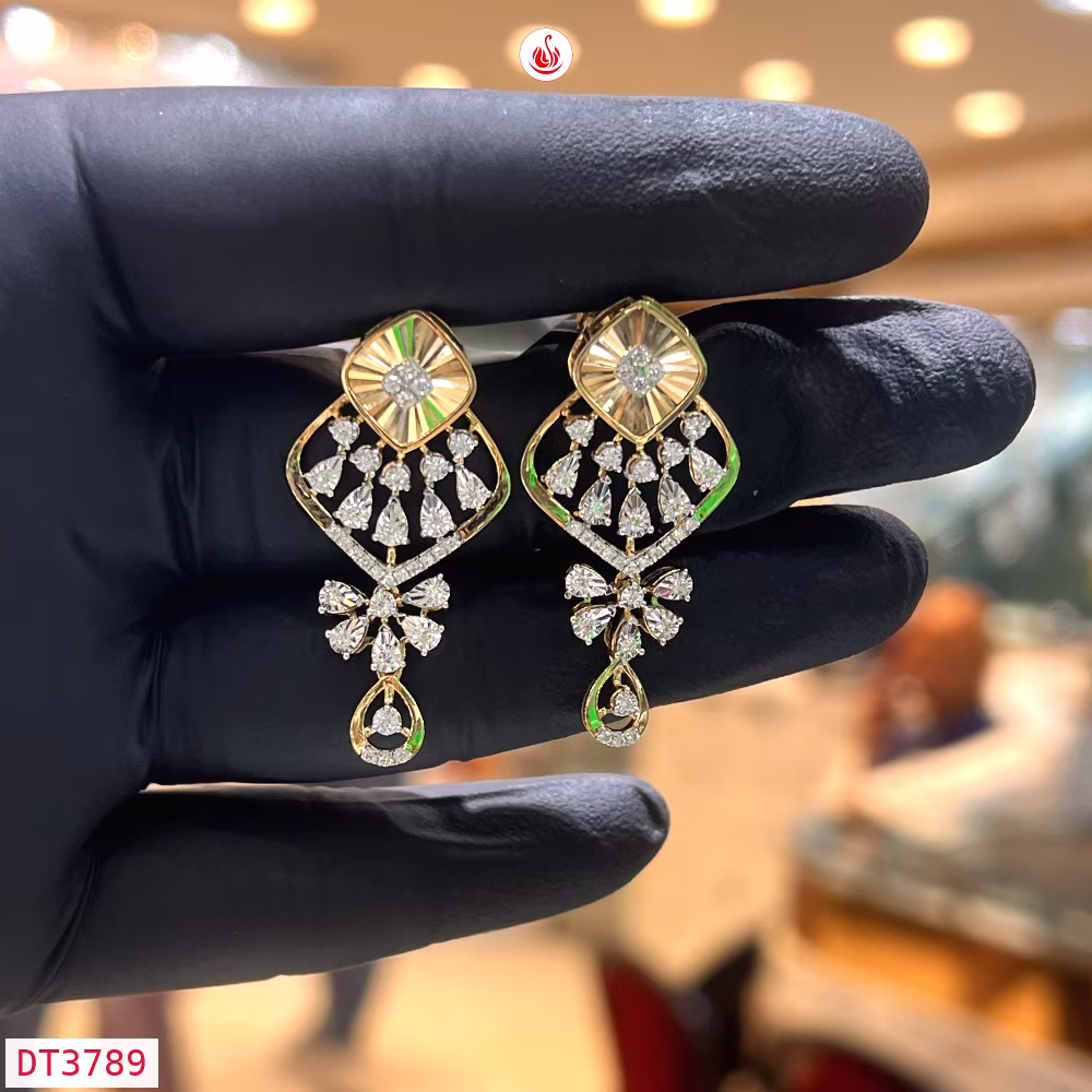 Women Diamond Earrings - DT3789