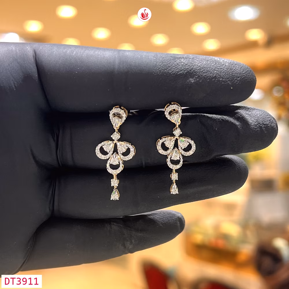 Women Diamond Earrings - DT3911
