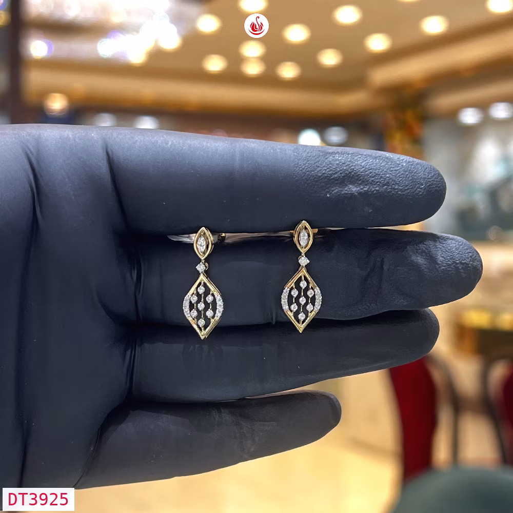 Women Diamond Earrings - DT3925