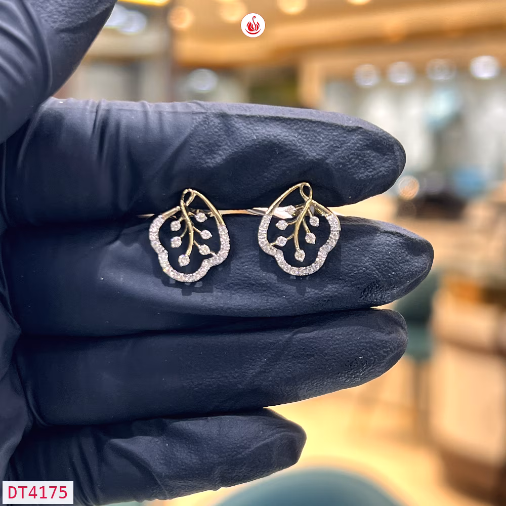 Women Diamond Earrings - DT4175