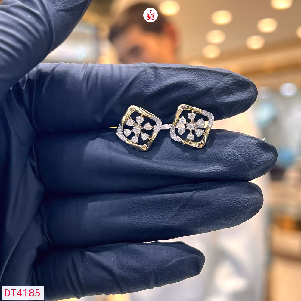 Women Diamond Earrings - DT4185