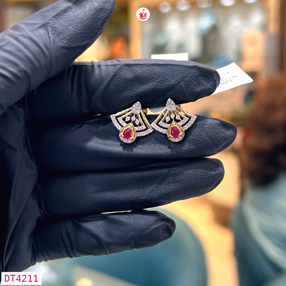 Women Diamond Earrings - DT4211