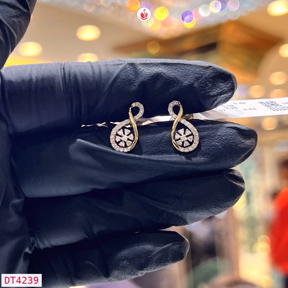 Women Diamond Earrings - DT4239