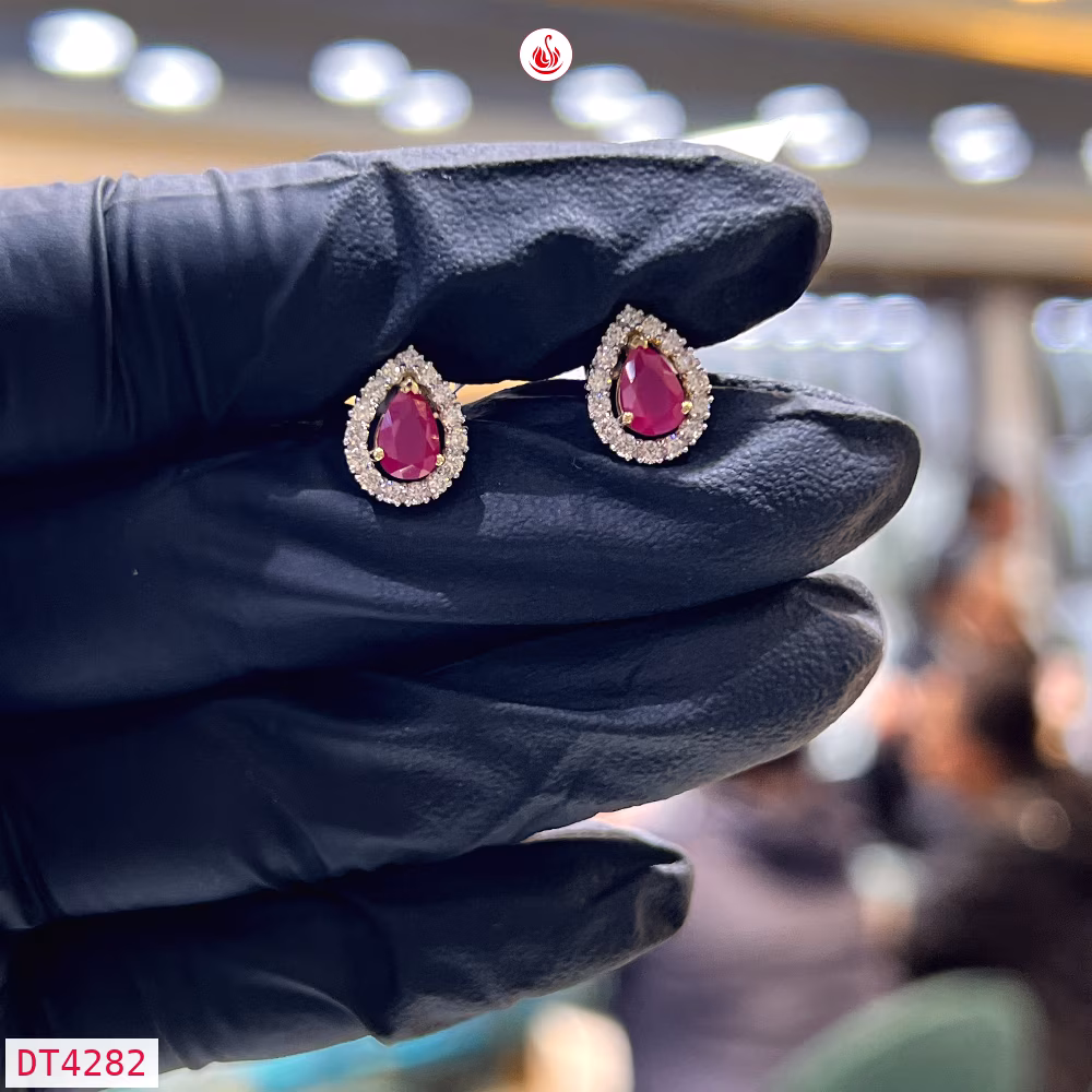 Women Diamond Earrings - DT4282