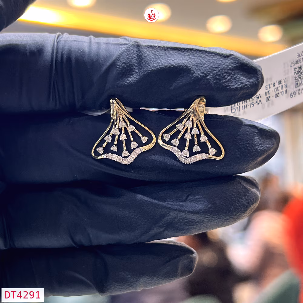 Women Diamond Earrings - DT4291