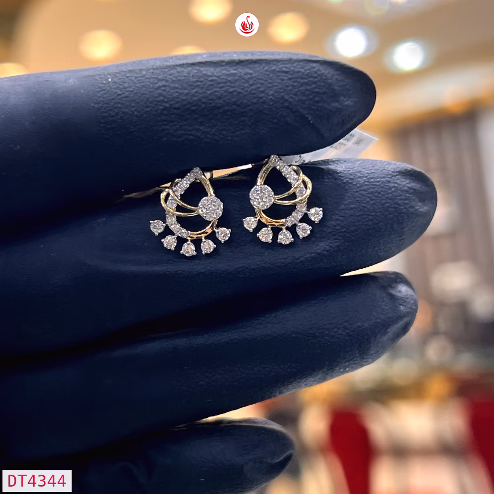 Women Diamond Earrings - DT4344