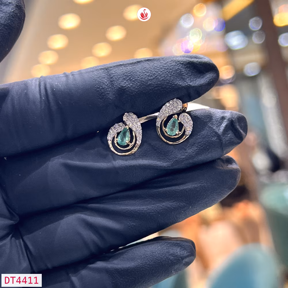 Women Diamond Earrings - DT4411