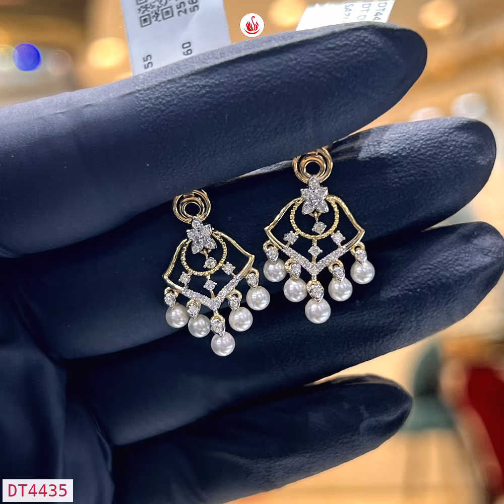 Women Diamond Earrings - DT4435
