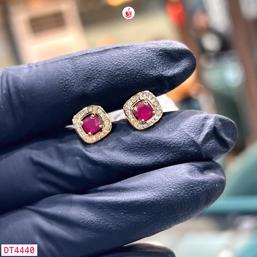 Women Diamond Earrings - DT4440