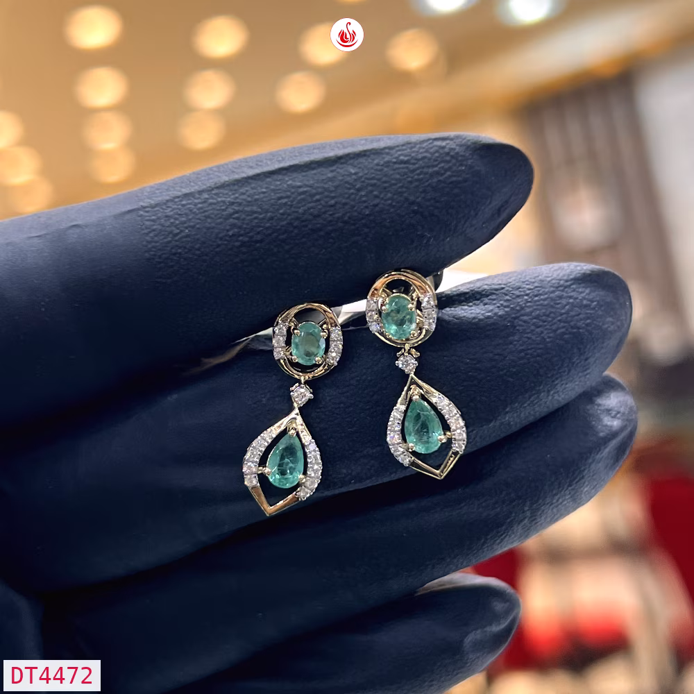 Women Diamond Earrings - DT4472