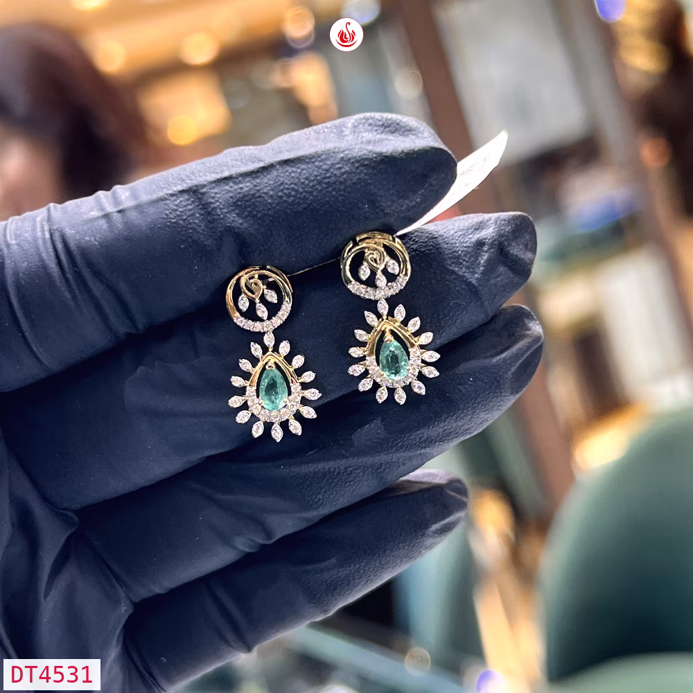 Women Diamond Earrings - DT4531