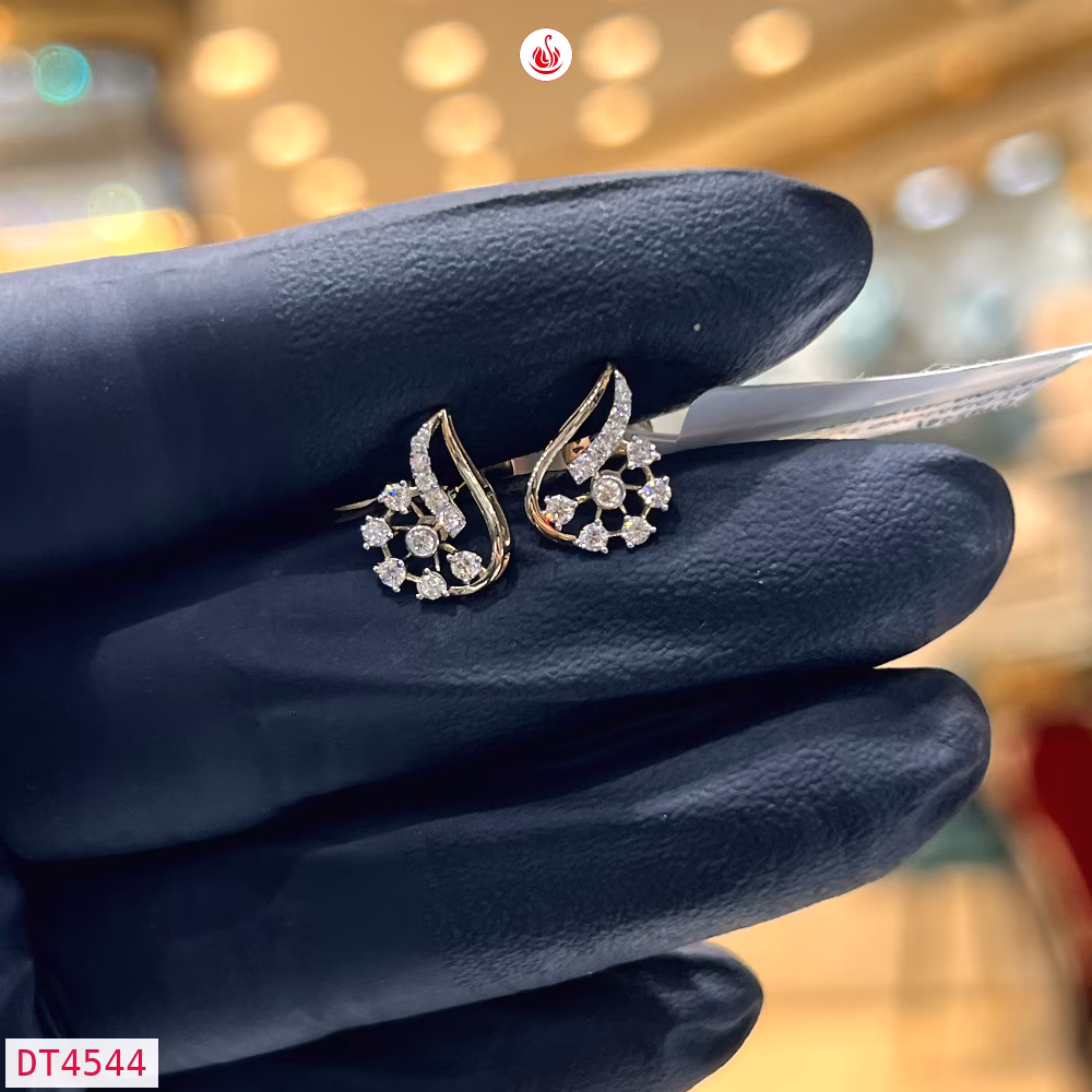 Women Diamond Earrings - DT4544