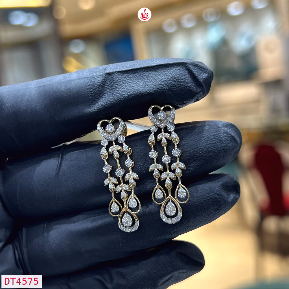 Women Diamond Earrings - DT4575