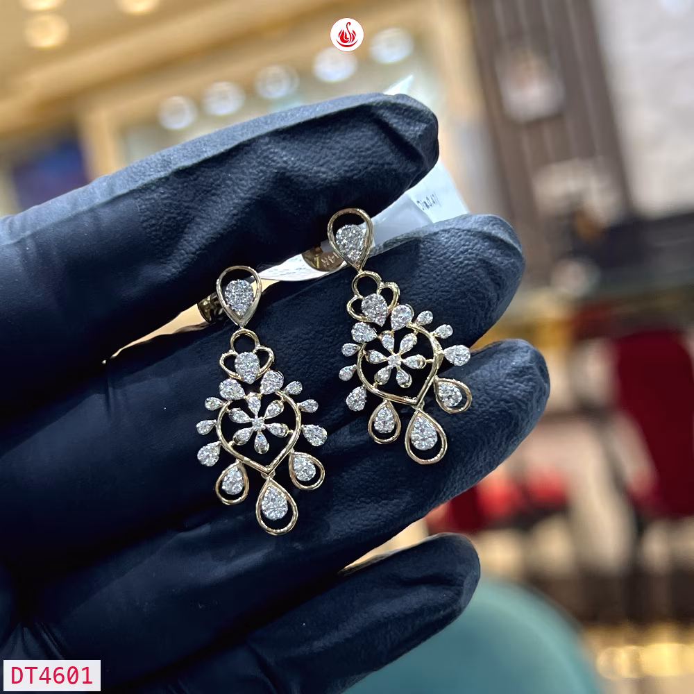 Women Diamond Earrings - DT4601