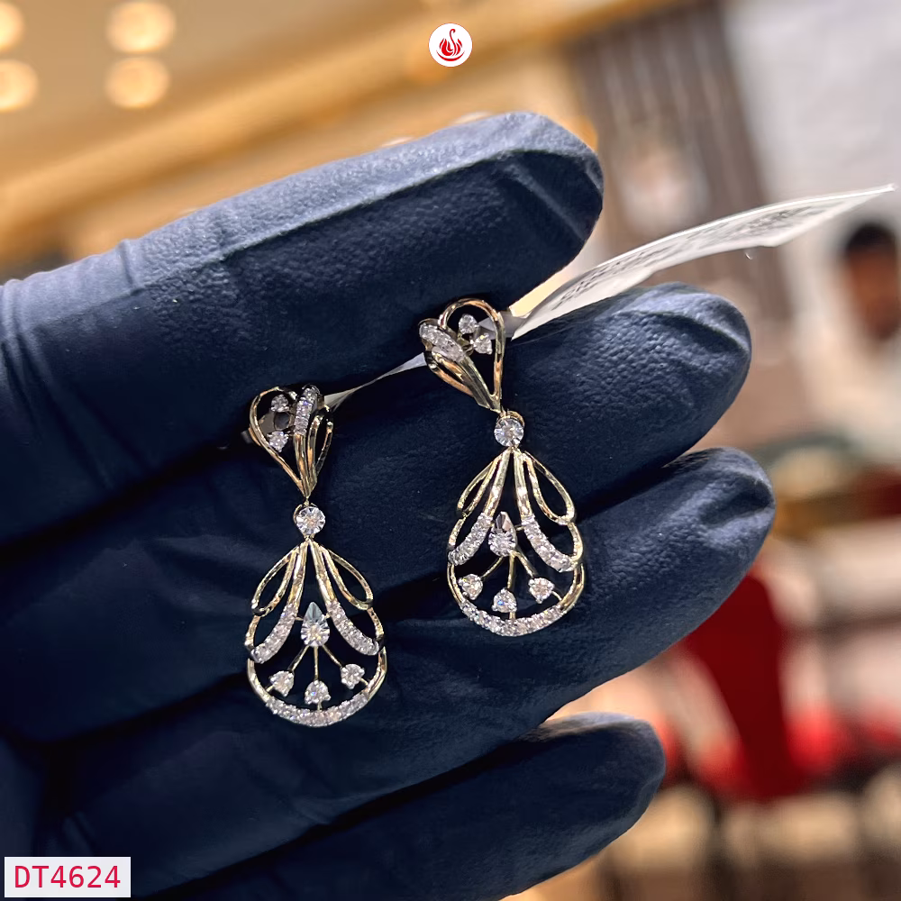 Women Diamond Earrings - DT4624