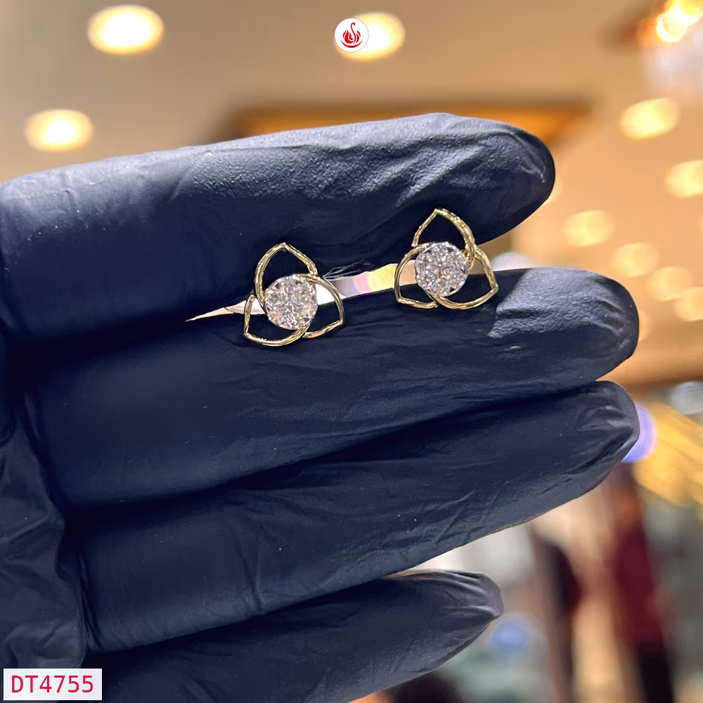 Women Diamond Earrings - DT4755