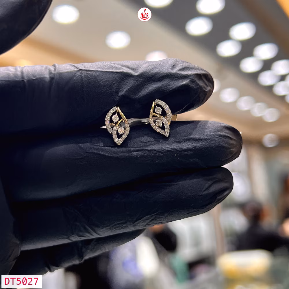 Women Diamond Earrings - DT5027