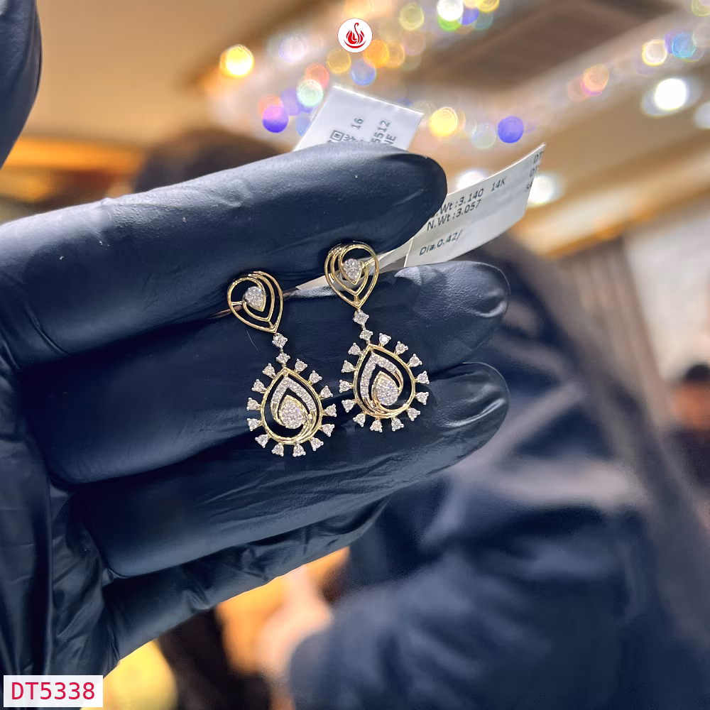 Women Diamond Earrings - DT5338