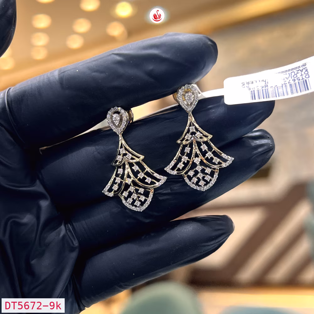 Women Diamond Earrings - DT5672