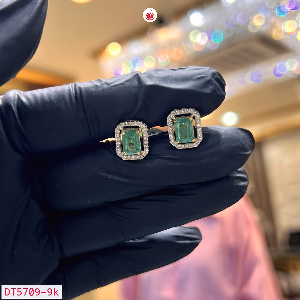 Women Diamond Earrings - DT5709