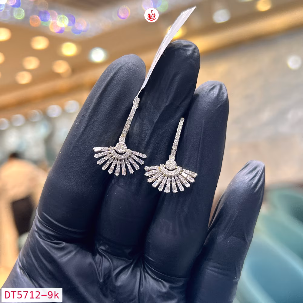 Women Diamond Earrings - DT5712