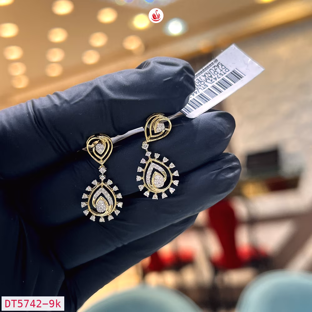 Women Diamond Earrings - DT5742