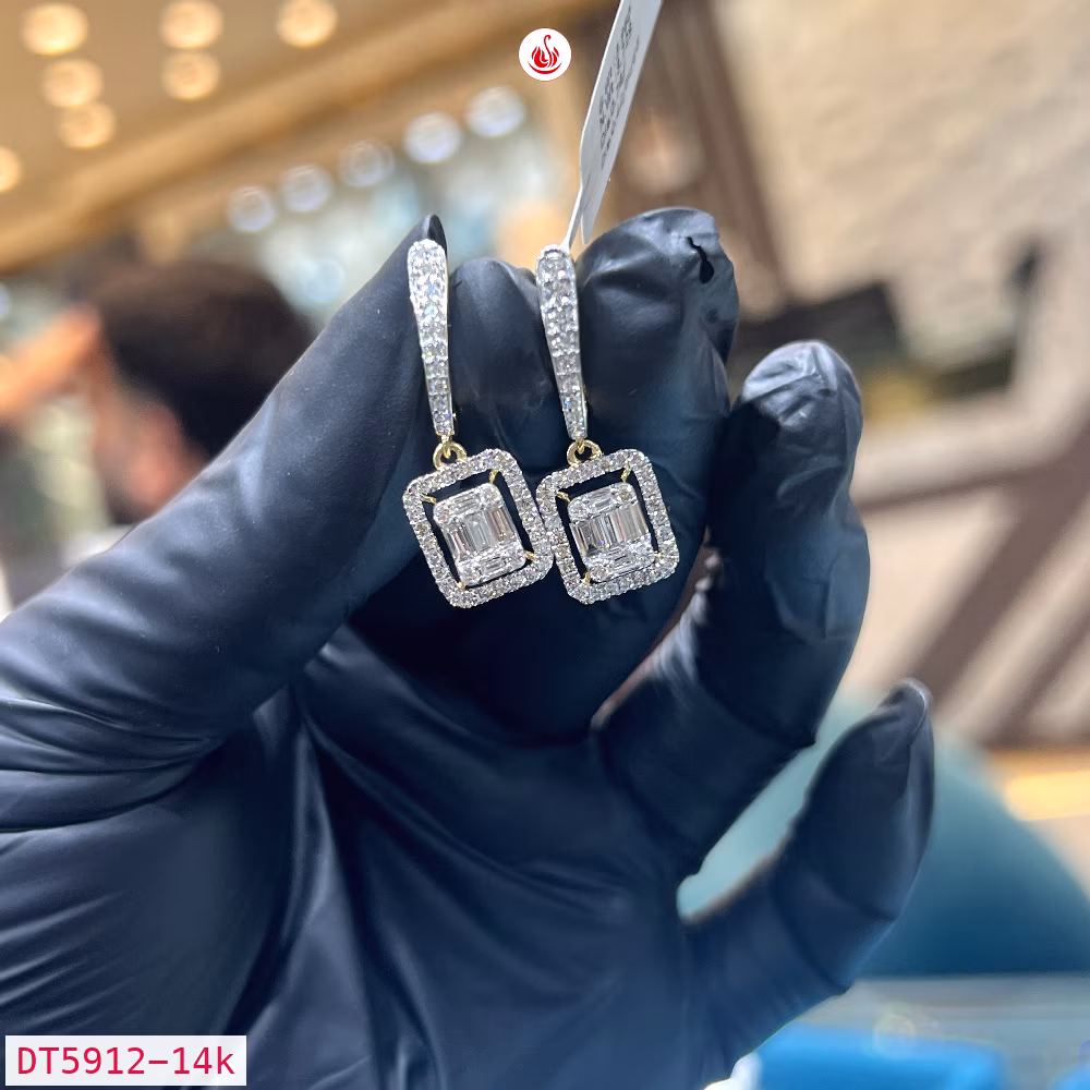 Women Diamond Earrings - DT5912
