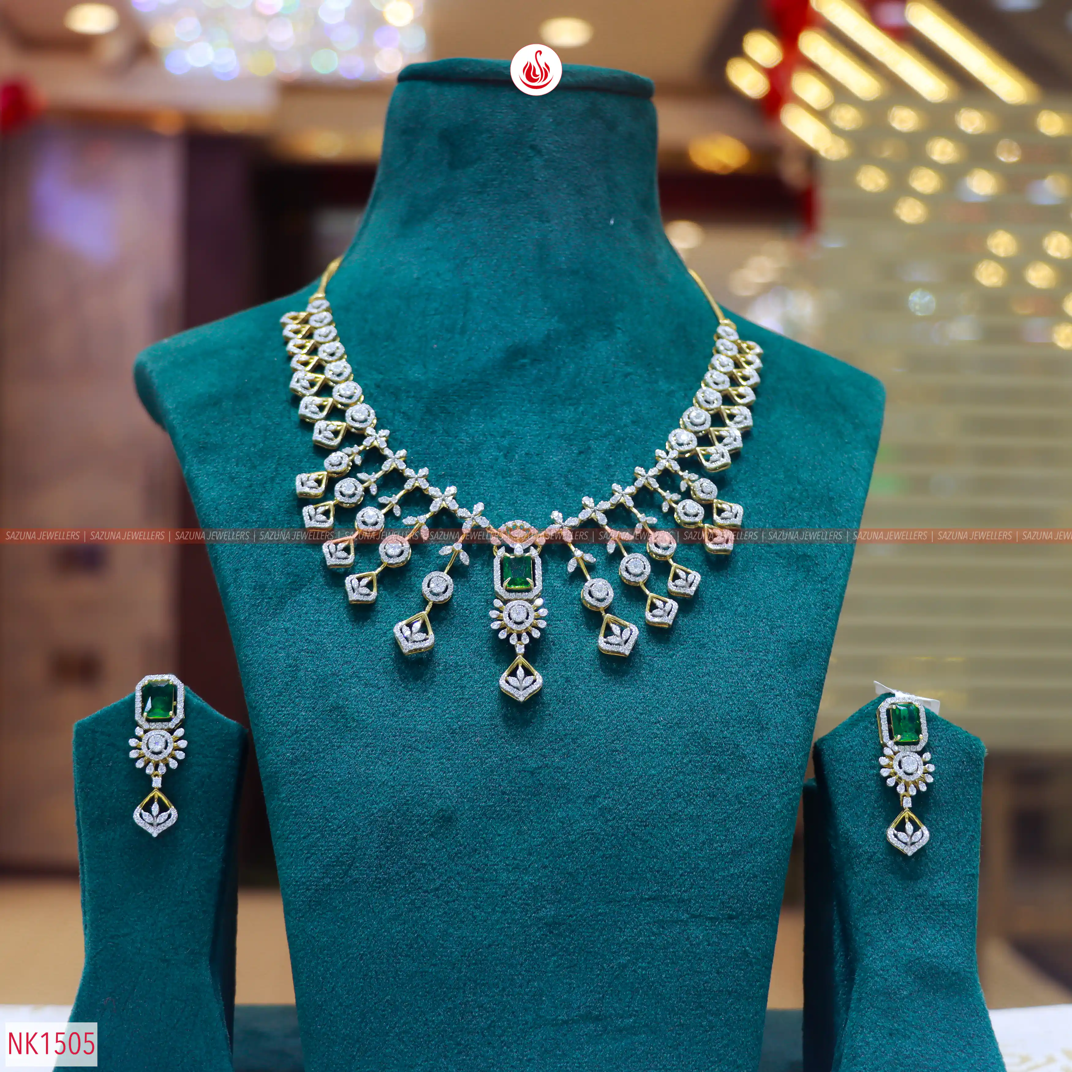 Sazuna Vandita Emerald Diamond Necklace