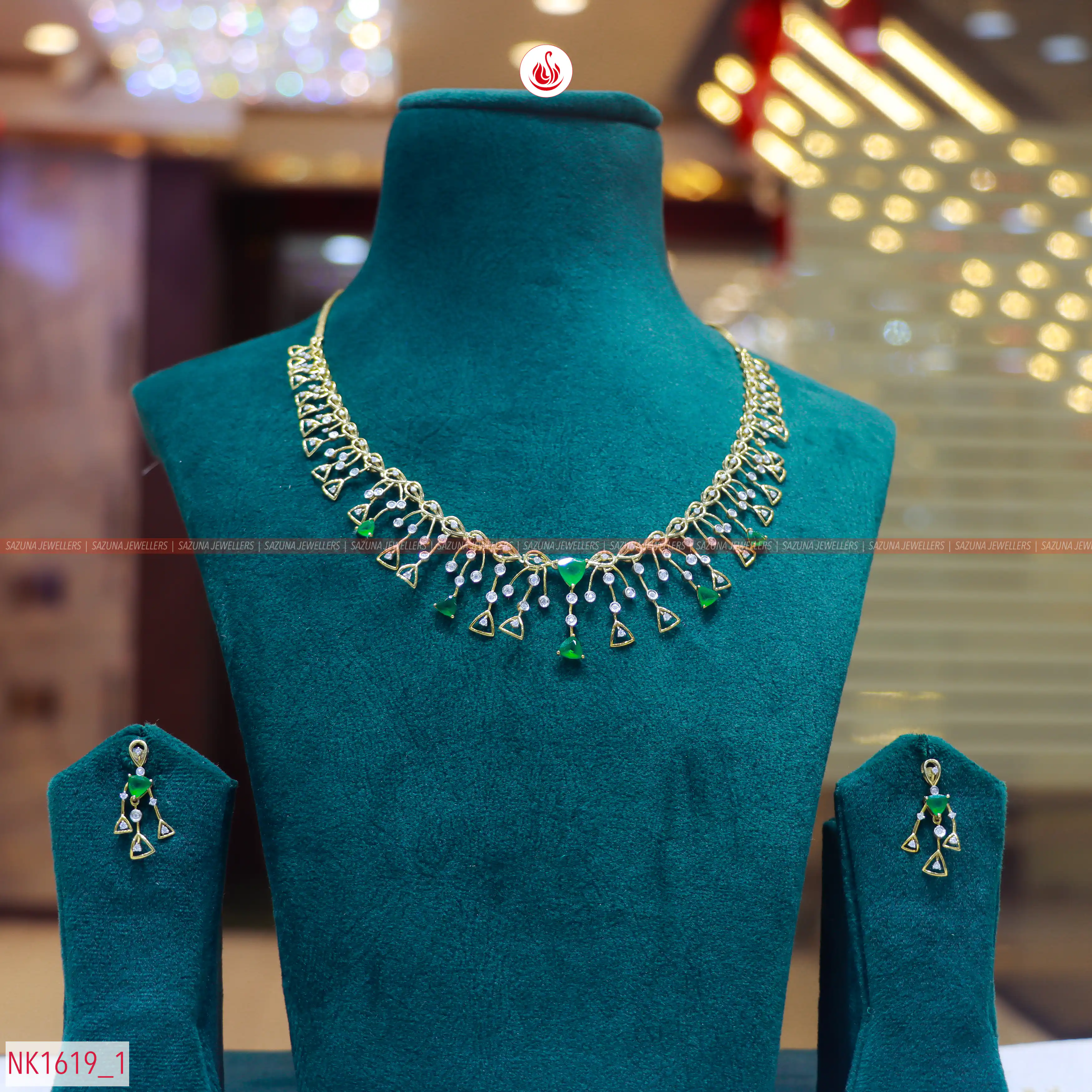 Sazuna Sneha Emerald Diamond Necklace